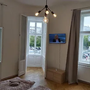 Lovely New 2 Bedroom Near Hannovamarkt Apartament